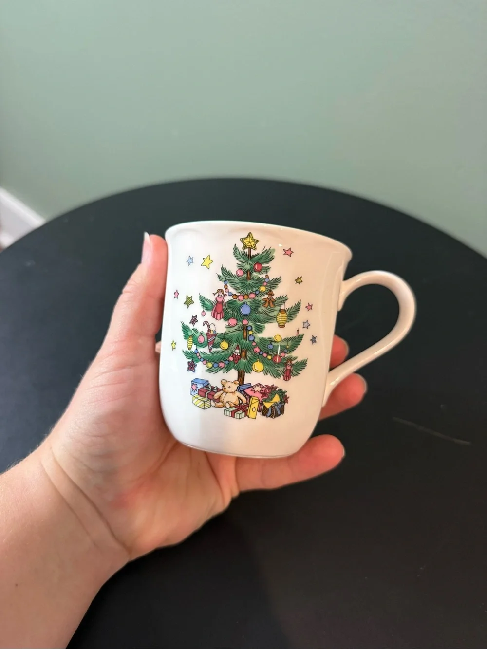 Vintage Christmastime mug by NIKKO, 1986